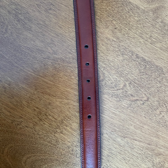 Men’s Brown Belt with Brass Buckle - Size 40 - Picture 3 of 6